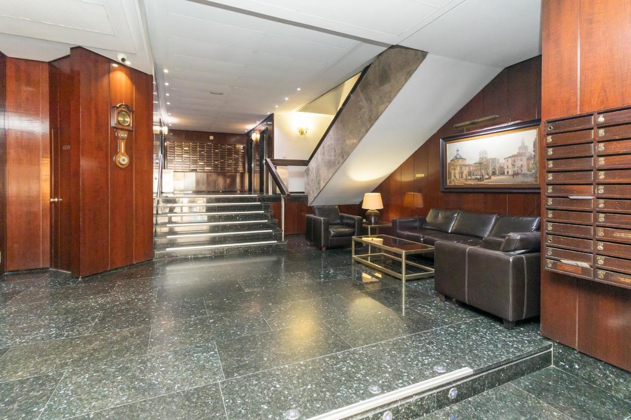 Loft Con Encanto Centro Valencia Apartment ภายนอก รูปภาพ